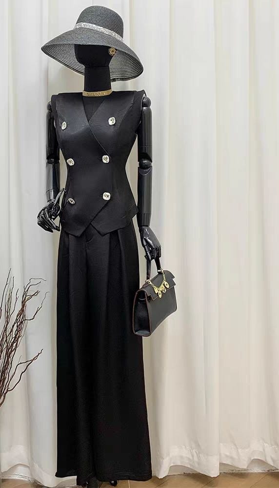 Black Tailored Maxi Set in Black