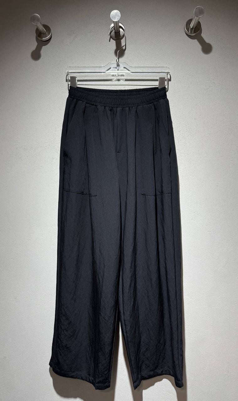 Navy Cuffed Wide-Leg Trousers in Navy